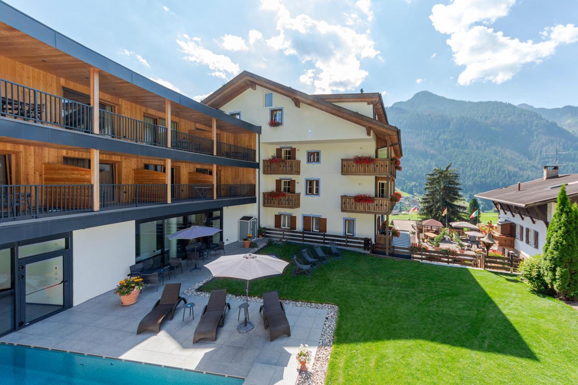 Monza Dolomites Hotel Moena Buitenkant foto