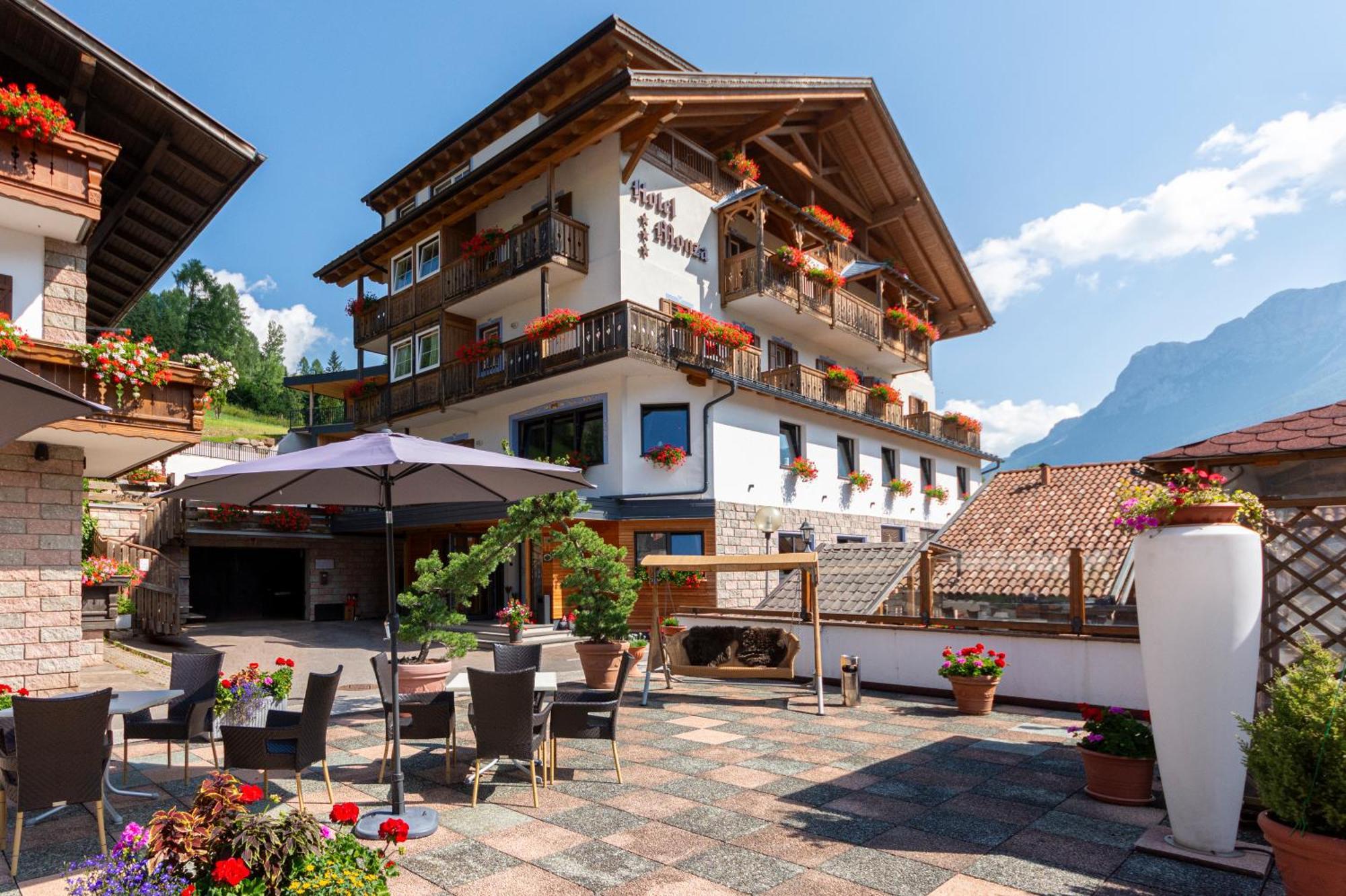 Monza Dolomites Hotel Moena Buitenkant foto