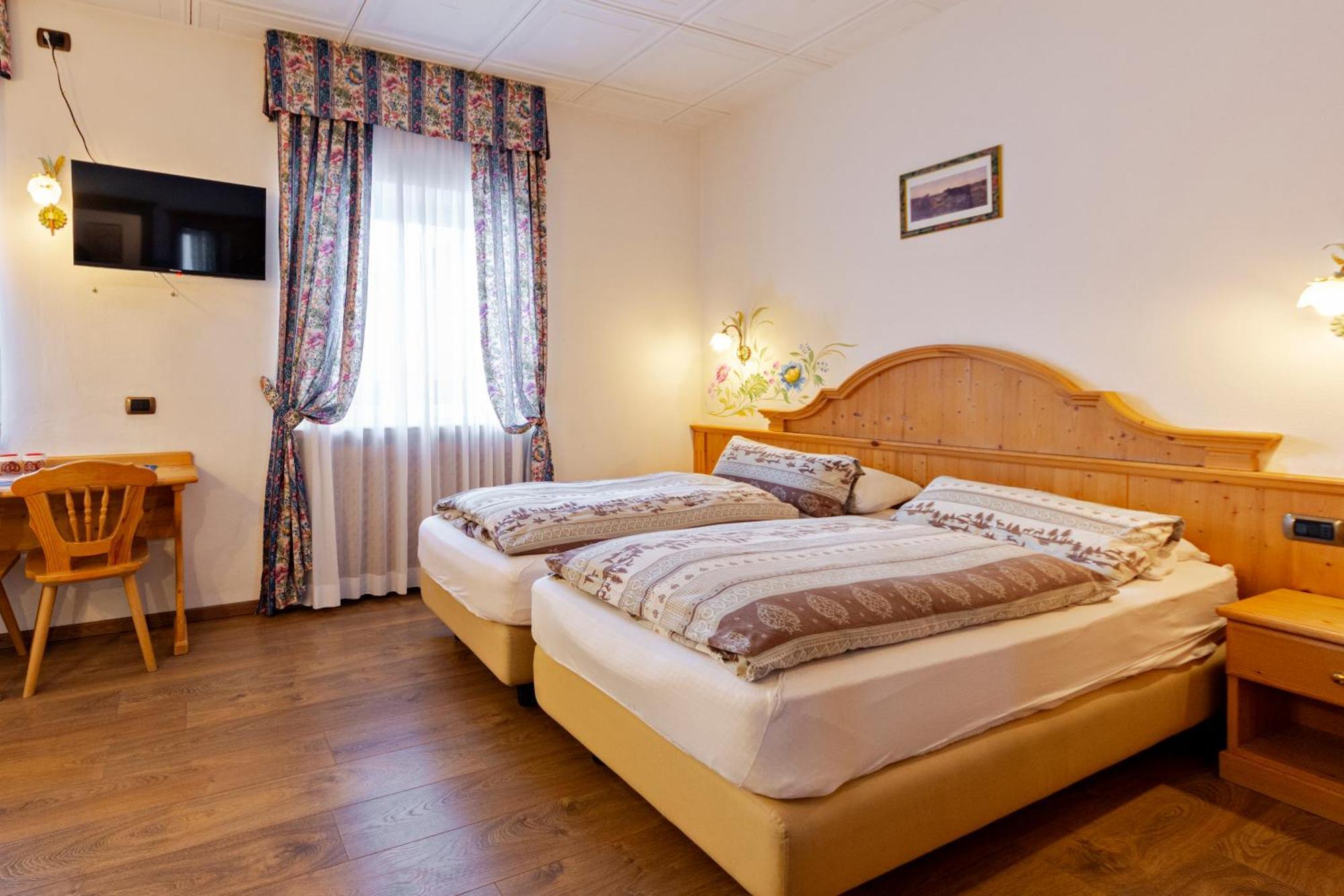 Monza Dolomites Hotel Moena Buitenkant foto