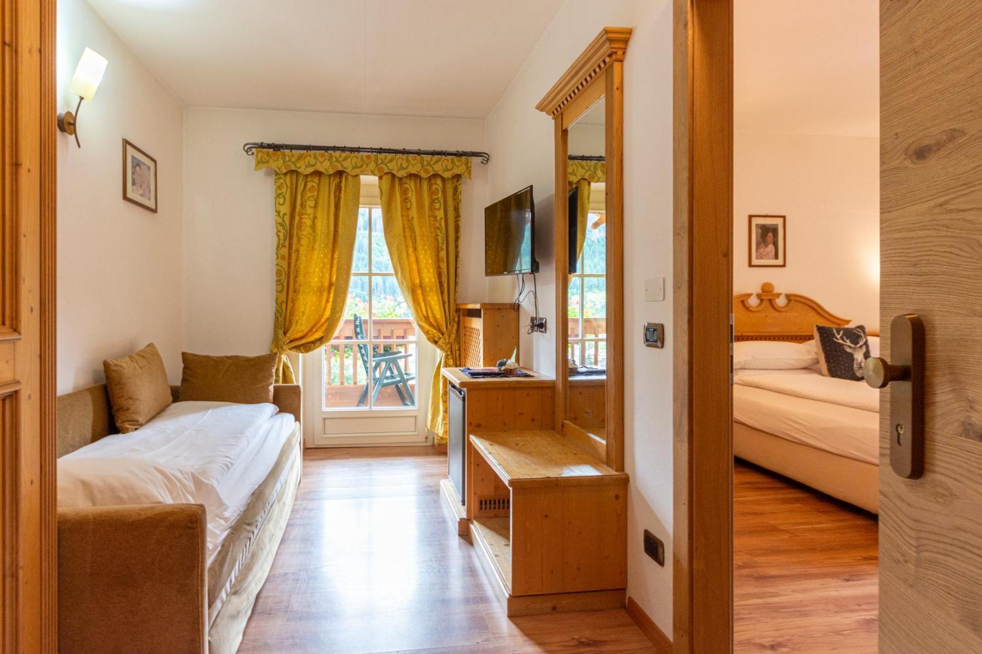 Monza Dolomites Hotel Moena Buitenkant foto
