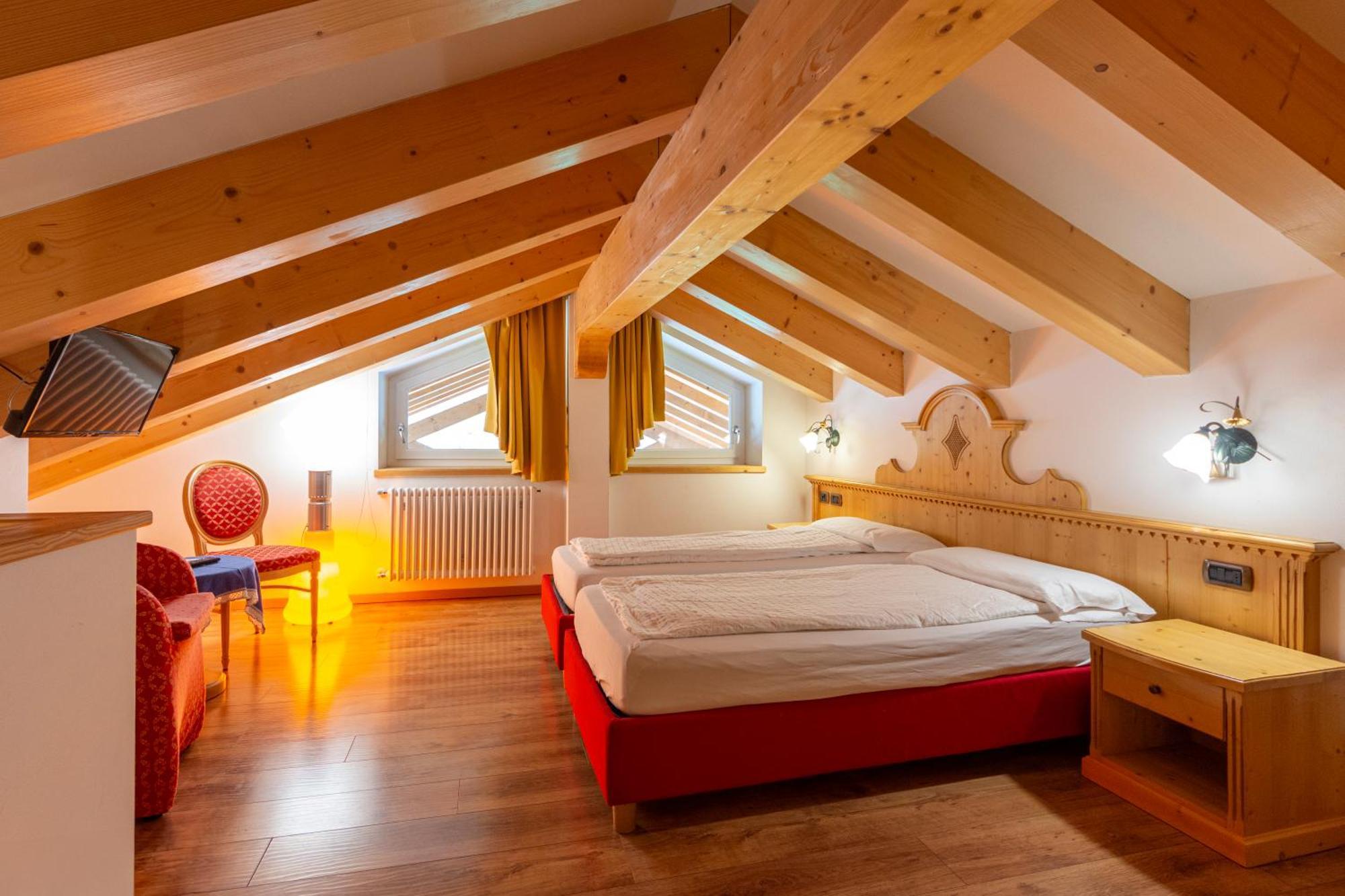 Monza Dolomites Hotel Moena Buitenkant foto