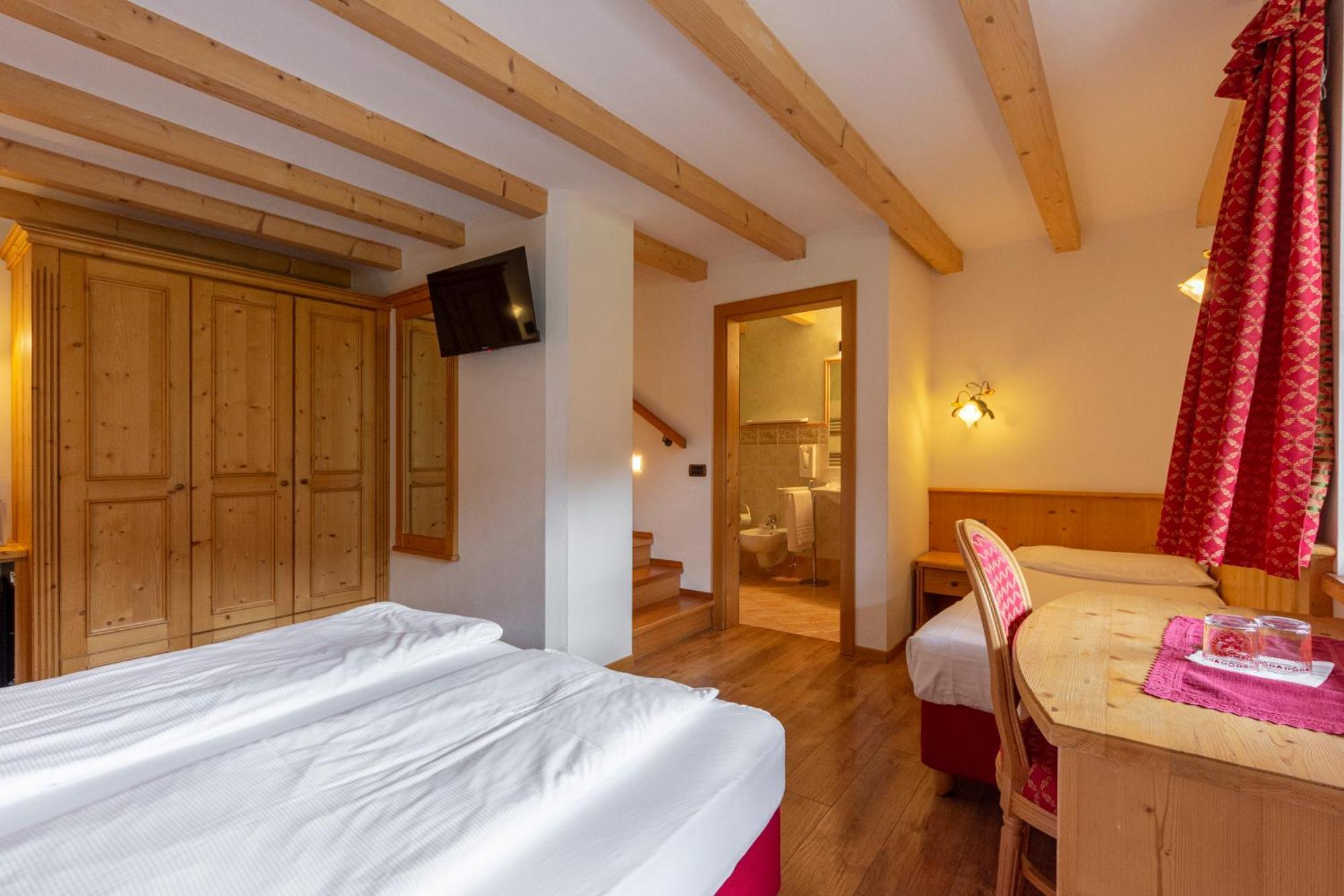 Monza Dolomites Hotel Moena Buitenkant foto